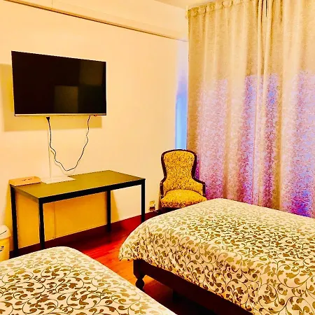 Pang's Bed and breakfast 3*