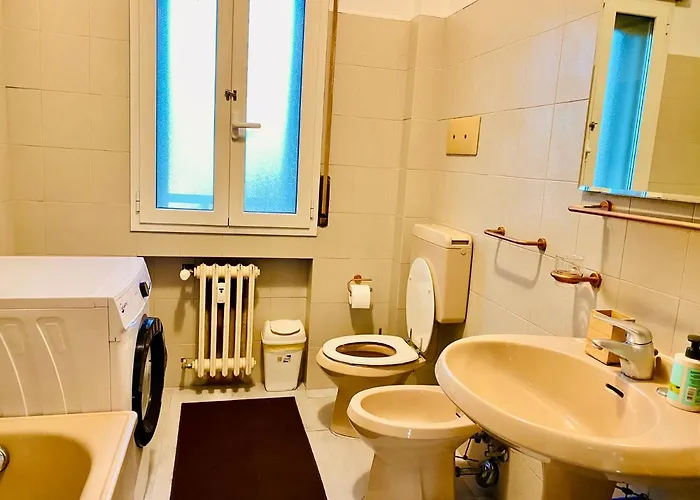 Pang's Bed & Breakfast 3*