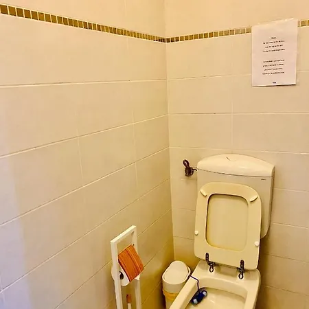 Pang's Bed and breakfast 3*